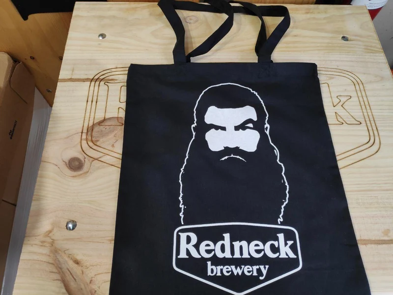 Feel like a Redneck Pack (con gorro negro)