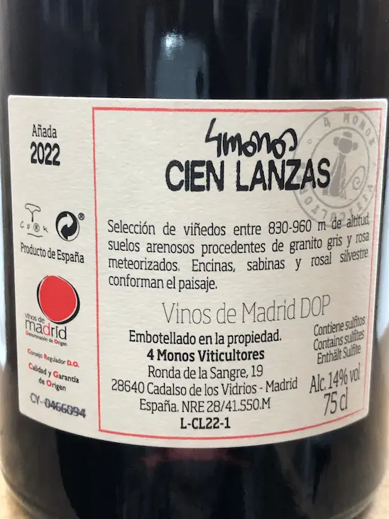 Vino 4 monos cien lanzas