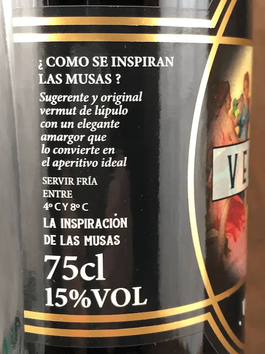 Vermut rojo macerado con lúpulo Vermuza