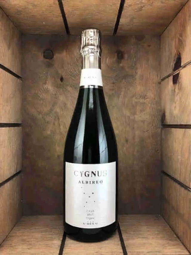 Cygnus Albireo Brut