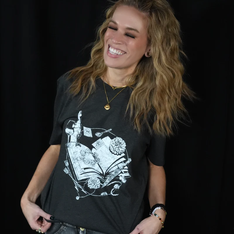 Welcome to Reliquiae T-Shirt - LIMITED EDITION