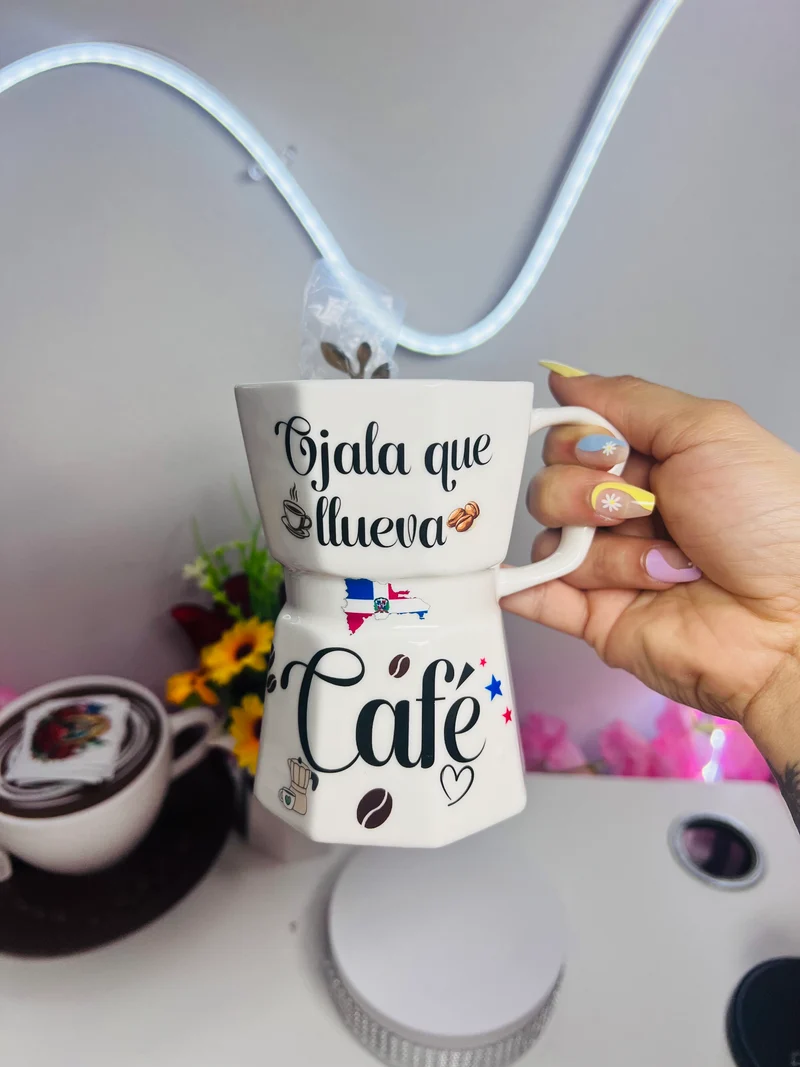 TAZA COFFE! OJALA QUE LLUEVA CAFE!!.
