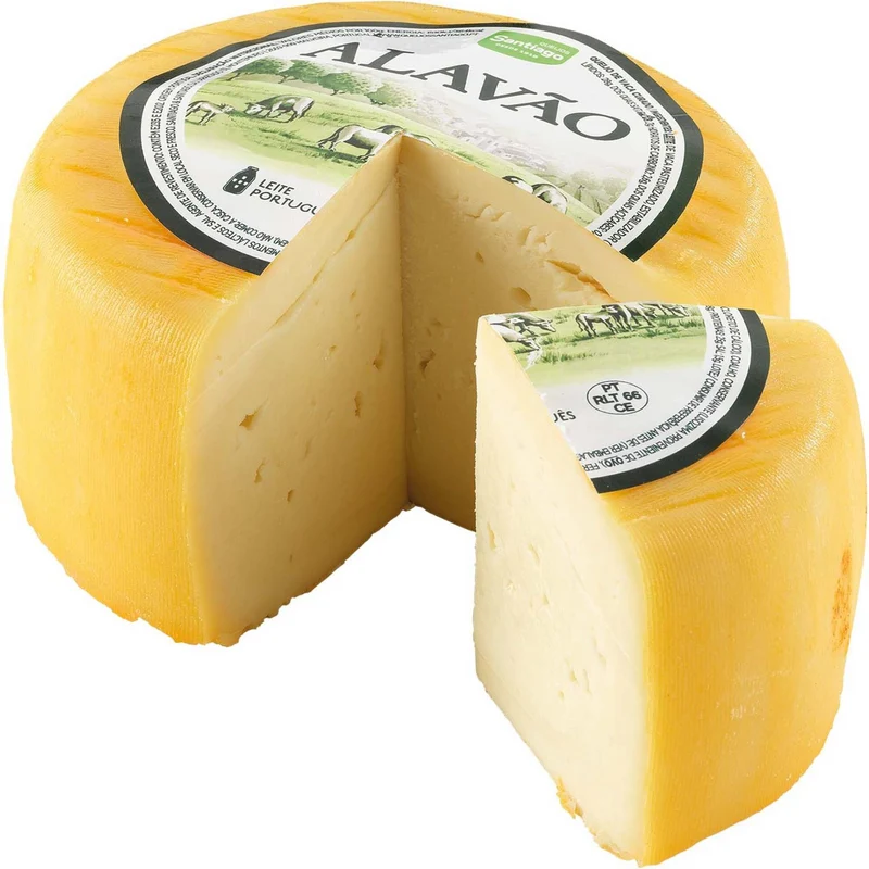 Alavão Cured Cow's Milk Cheese Approx. 540g