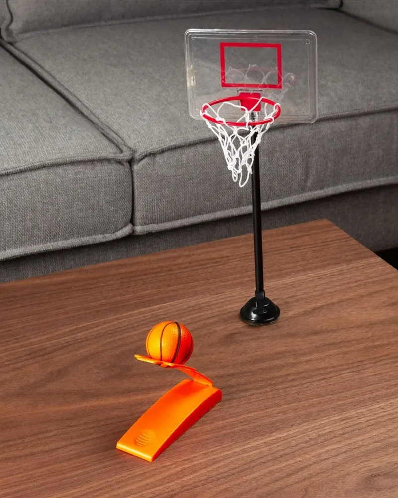 Harvey's Bored Games - Mini Table Basketball
