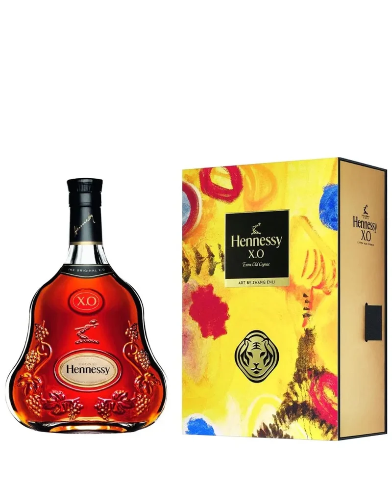 Hennessy X.O Chinese New Year Zhang Eli Sleeve, 70 cl
