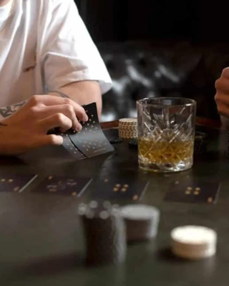 Iron & Glory Dead Mans Hand Premium Poker Set